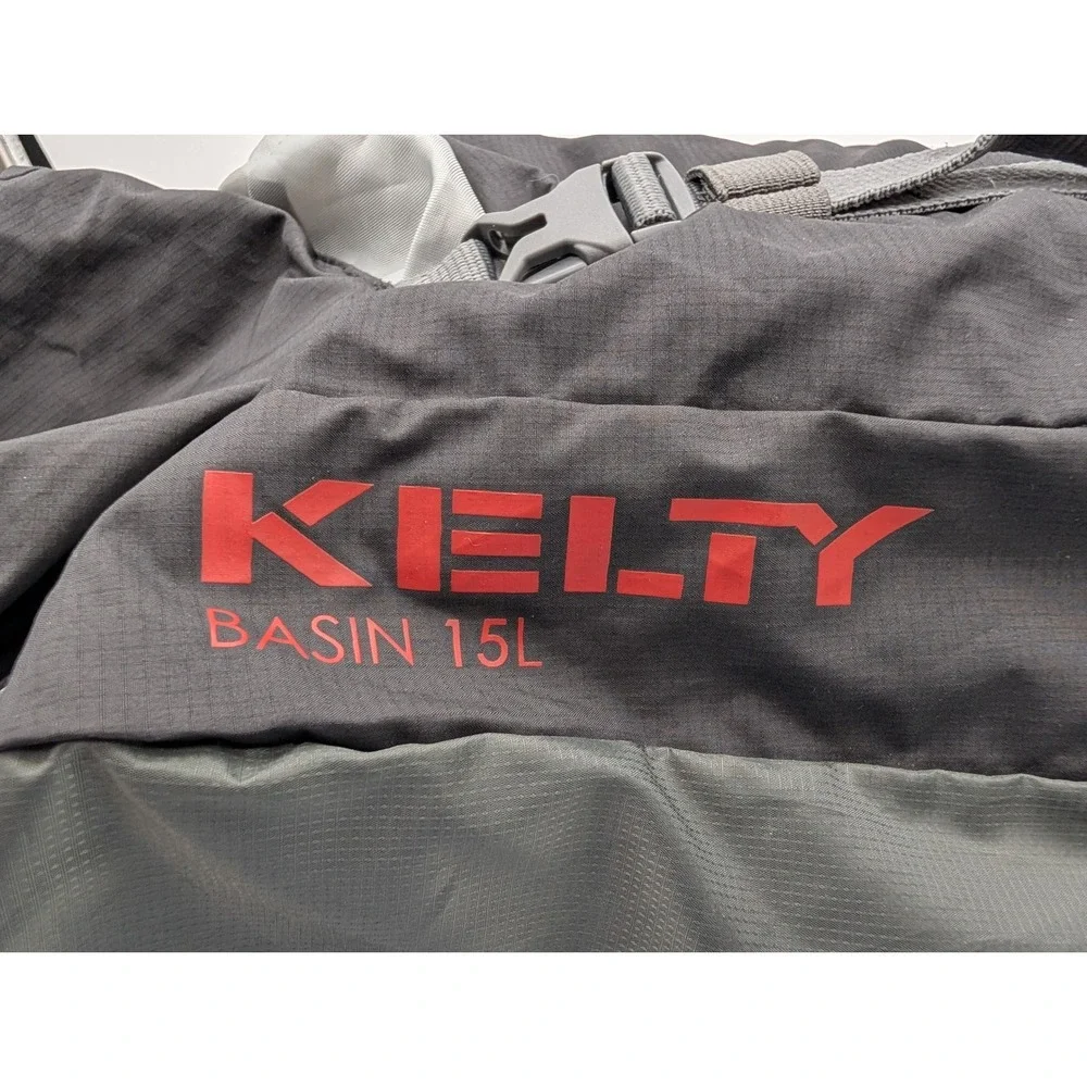 Kelty Basin 15L Backpack Black Gray Ripstop Hiking Daypack